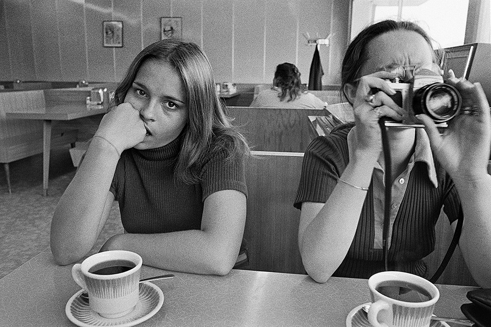 Coffee Break, Detroit 1972.jpg